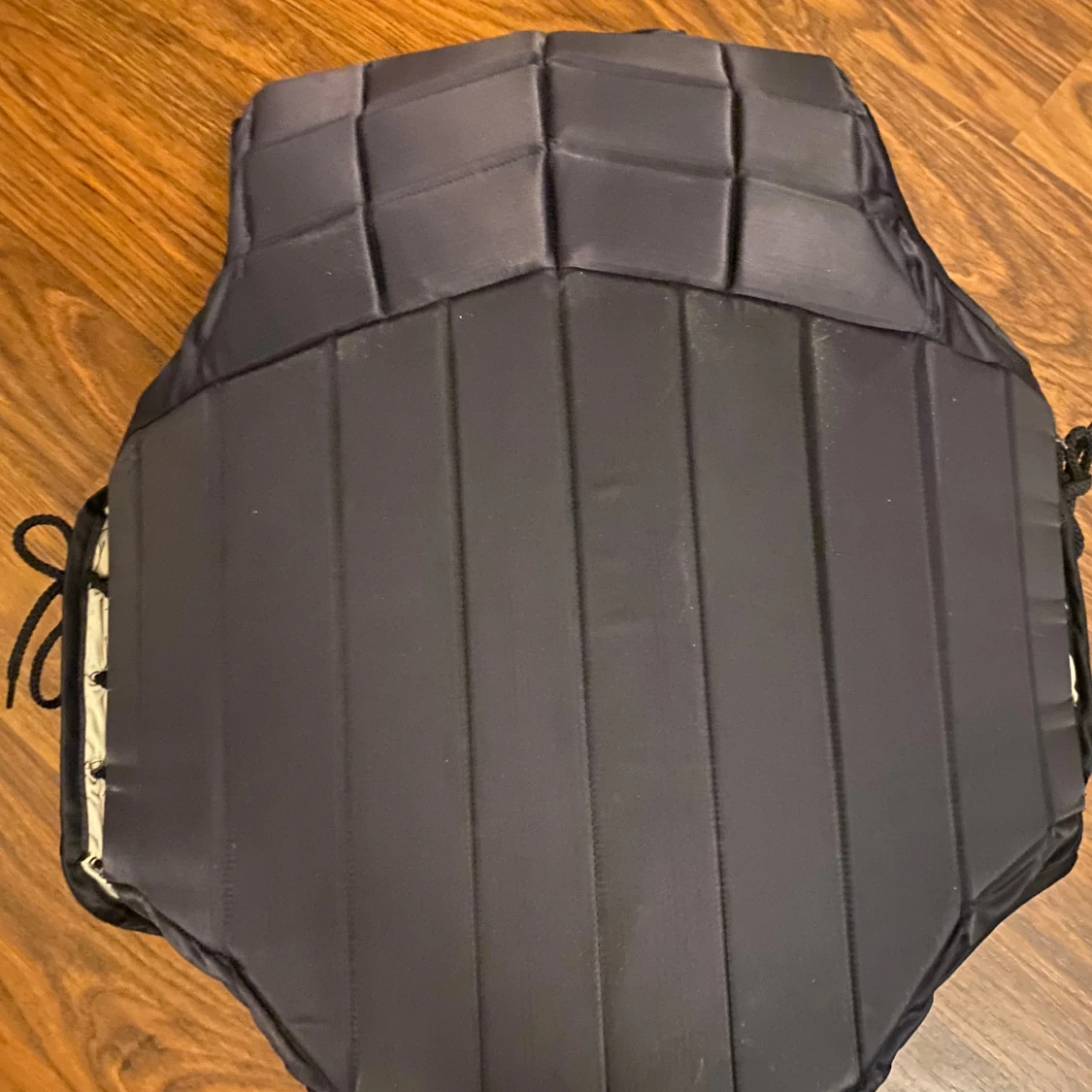 Svart skyddsväst - 91