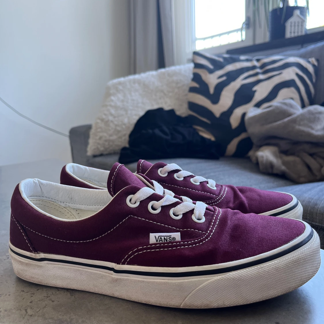 Vinröda sneakers från Vans - 90