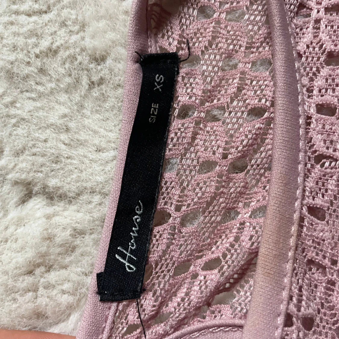 Ljusrosa spetsklänning från H&M - 91