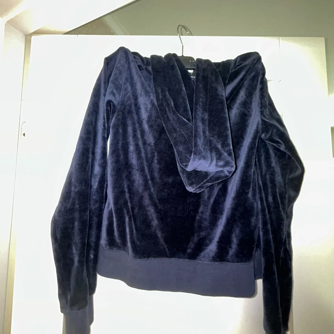 Svart velourjacka från Juicy Couture - 90