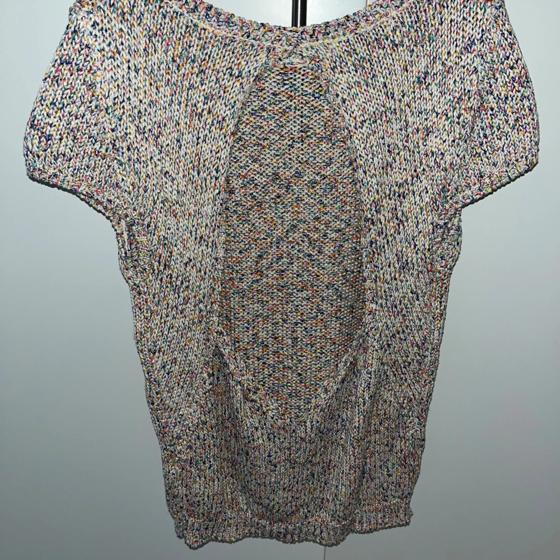 Virkad topp med öppen rygg - 90