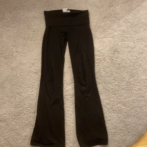 Yoga pants - Yoga pants från Gina Young som är förkorta!