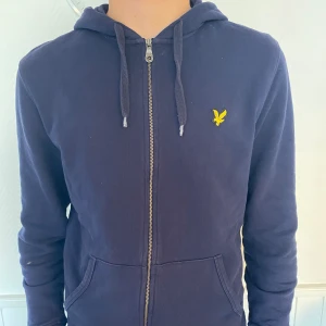 Lyle and scott zip hoodie - Lyle and scott zip hoodie i bra skick