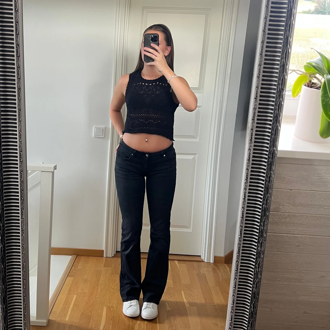 Svart virkad tröja - 91