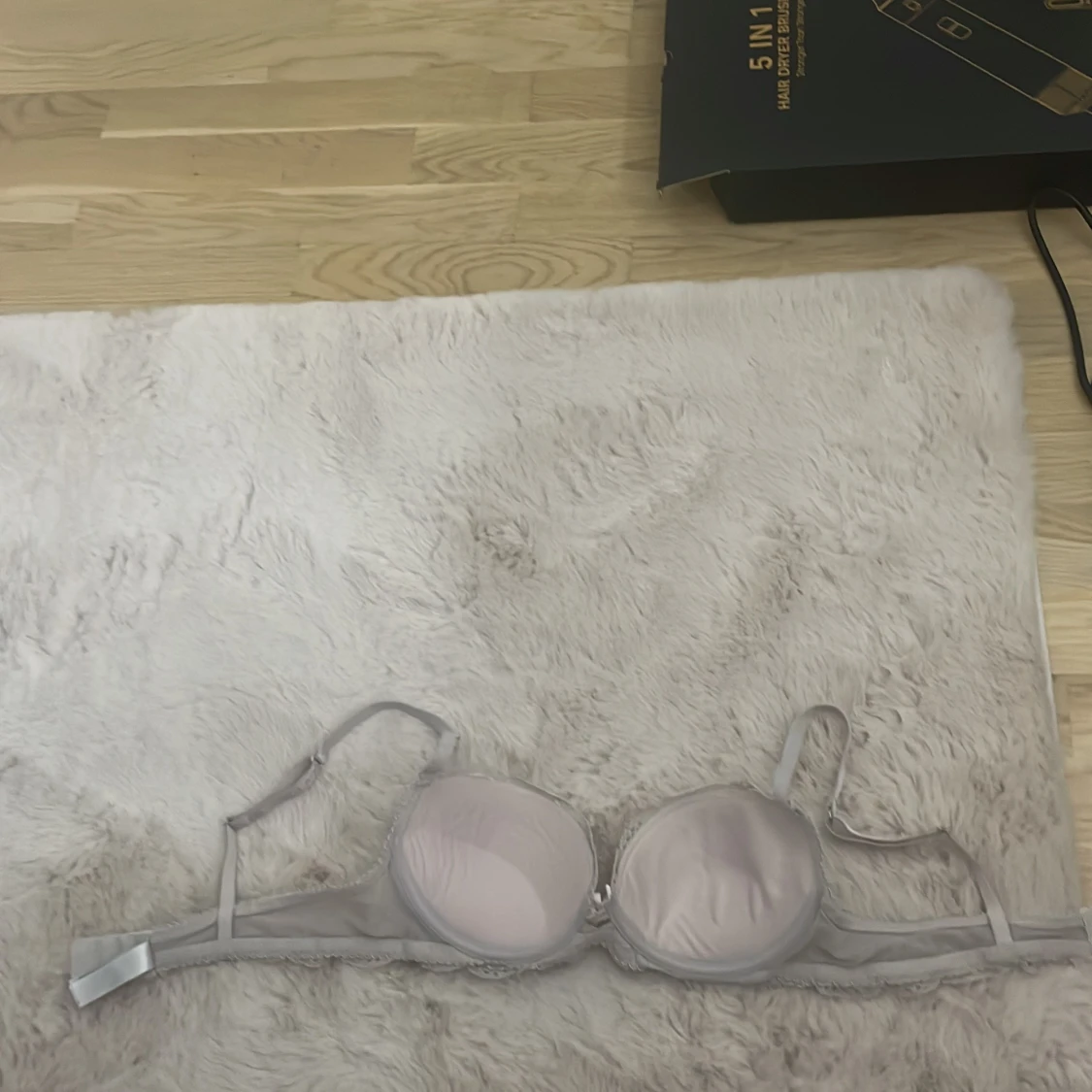  ELLA•M bh 75 B med mycket push up  - 90