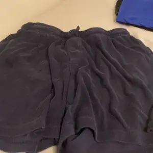 Fin marinblå shorts 