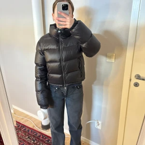 Dunjacka - Dunjacka från superdry. Sparsamt använd så den är fortfarande i nyskick