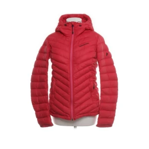 peak performance jacka röd - en peak performance jacka 