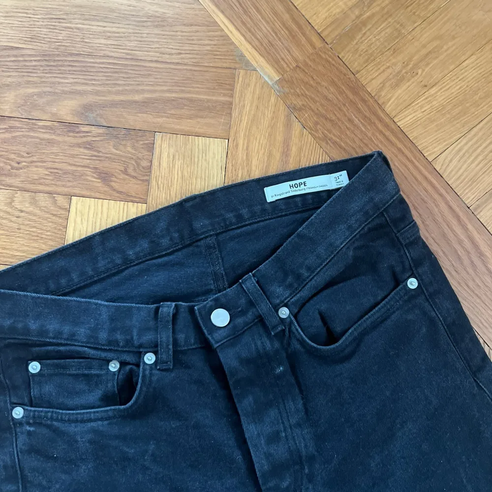 Svarta hope jeans, aldrig använda! Storlek 31. Jeans & Byxor.