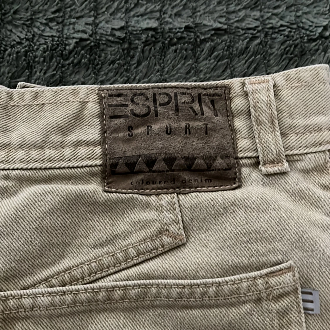 Ljus gröna byxor - 91