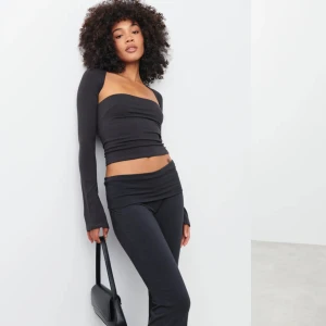 gina tricot tröja - köpte den i fel storlek aldrig använd  