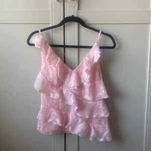 Sommar blus - Helt oanvänd, säljer pga att jag aldrig använder den💗 