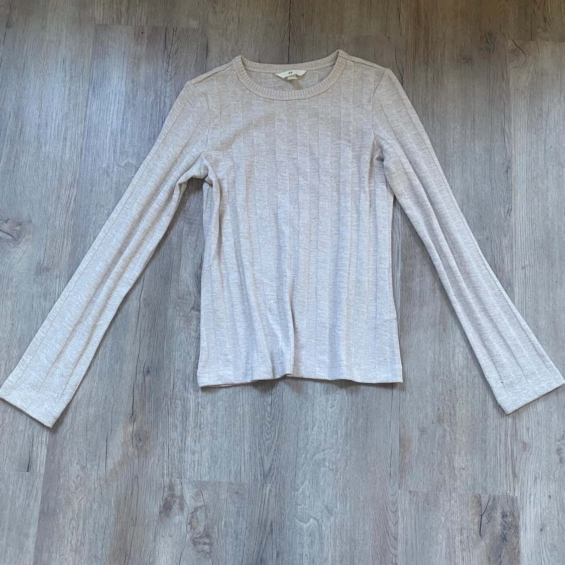 Beige stickad tröja - 90