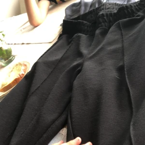 Kostymbyxor  - Kostymbyxan är i ett bra skick. Jag har använt de några gånger. Men de har inga hål.