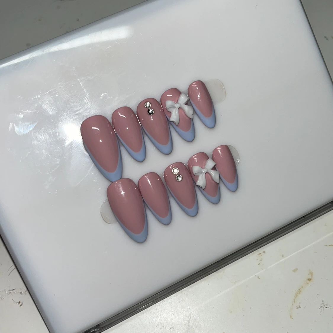 Blåa french naglar  - 90