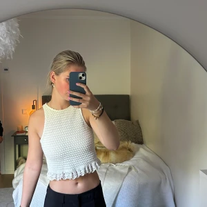 Zara topp - Topp från zara i storlek s. Inga tecken på användning. Supersöt till sommaren.