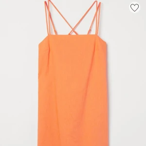 Linne klänning  - Klänning från H&M. 45 % bomull, 55% linn