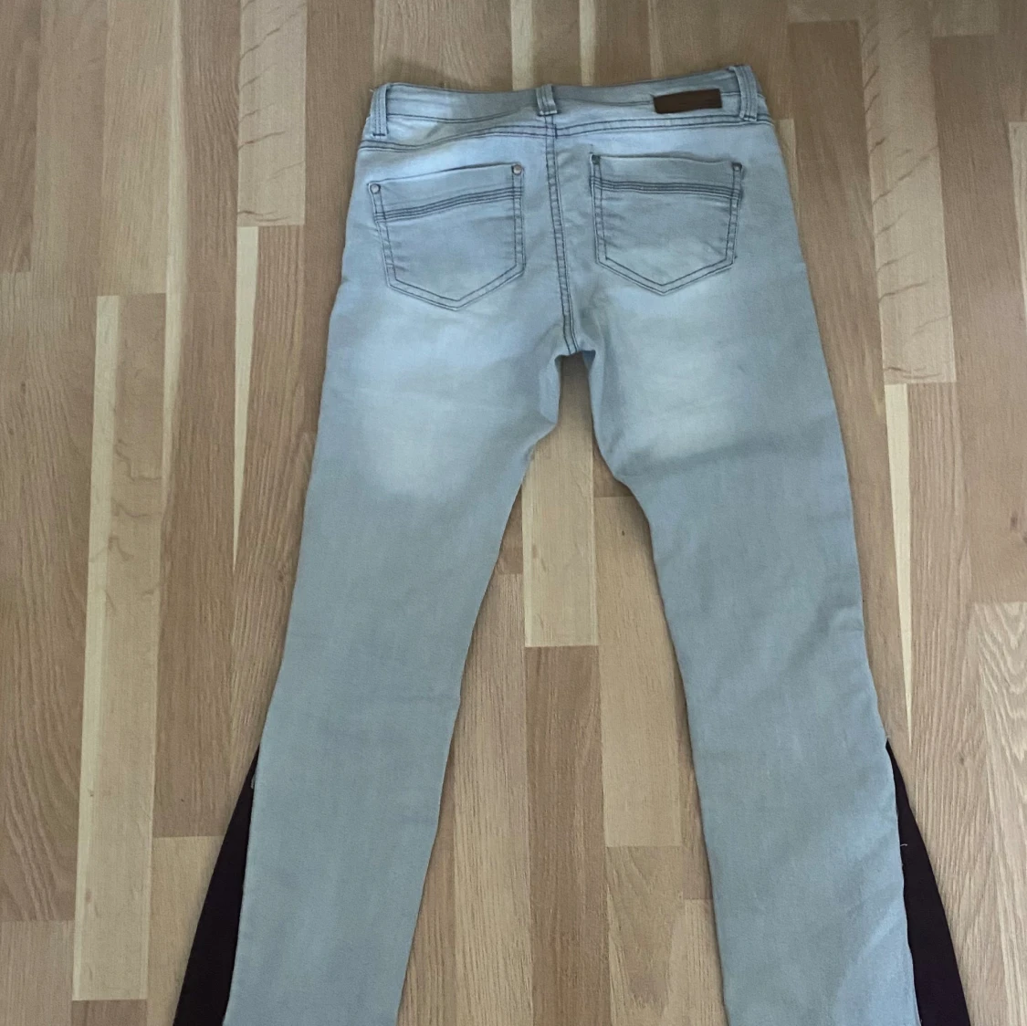 Lågmidjade bootcutjeans - 91