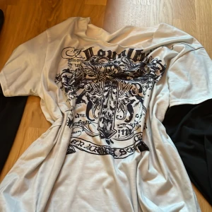 Cool tröja  - Offsholder tröja 