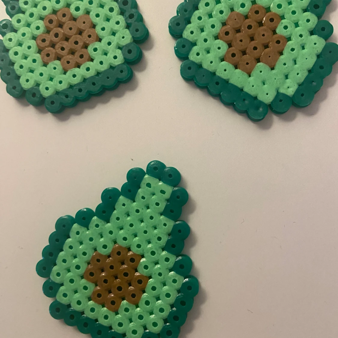 Avokado pärlplattor  - 90
