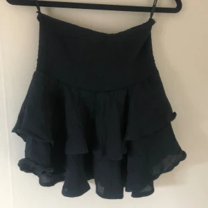 Volangkjol - Volangkjol från shein i storlek XS💕