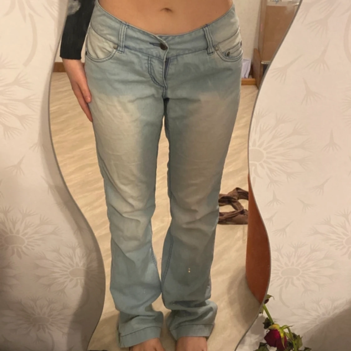 Ljusblåa jeans