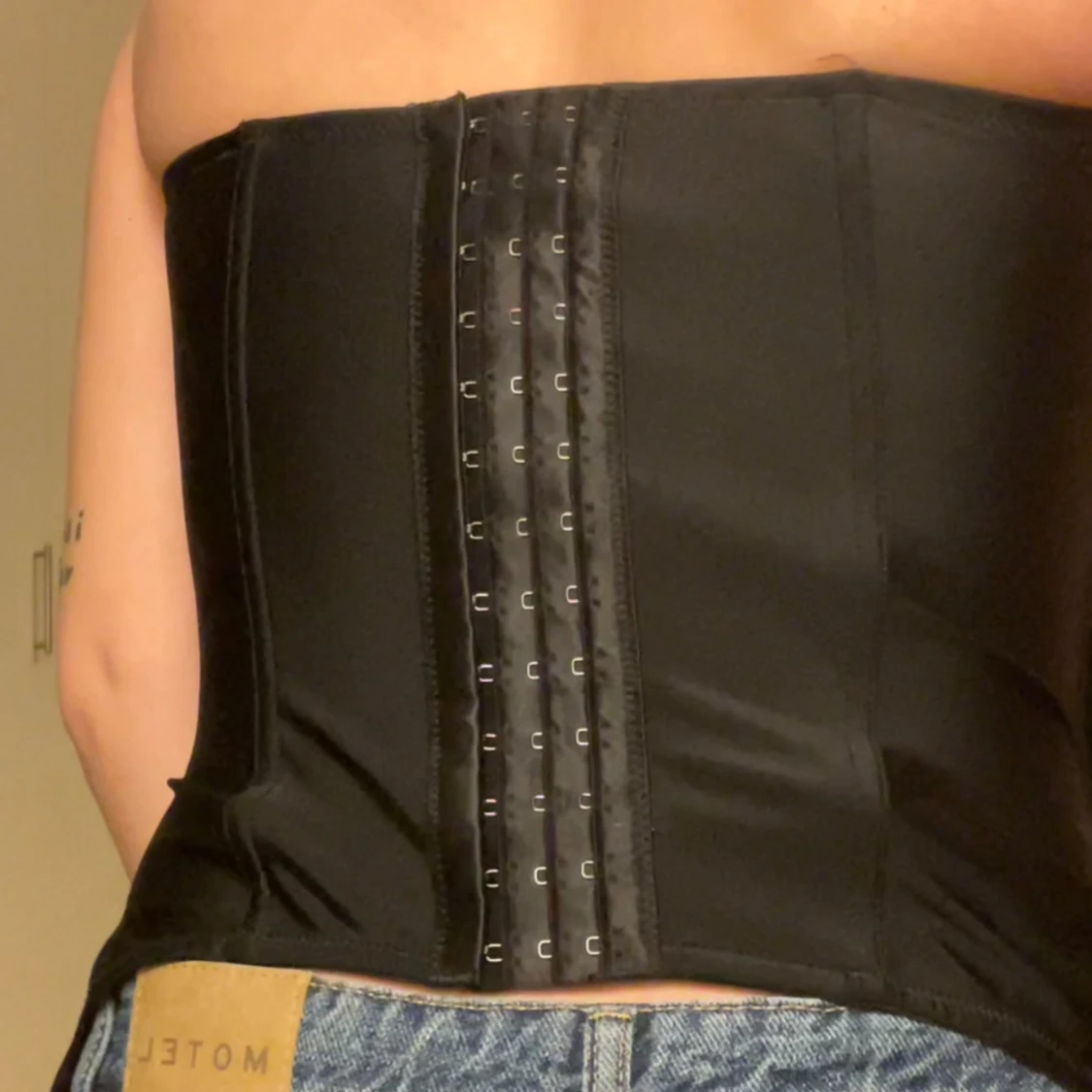 Korsett  - 90
