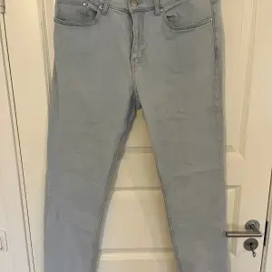 Ljusblå Jeans - Slim Fit