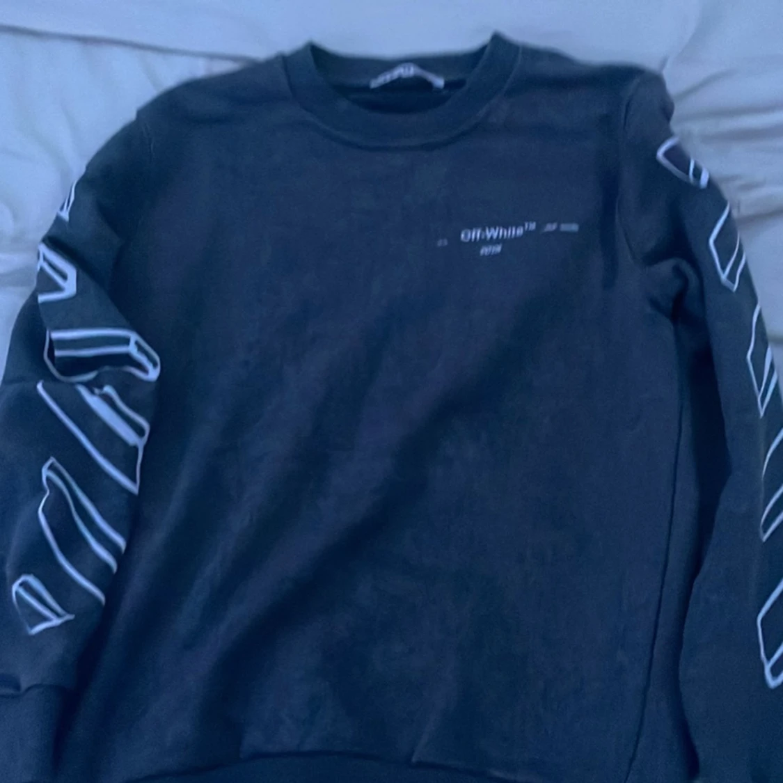 Off white tröja  - 90