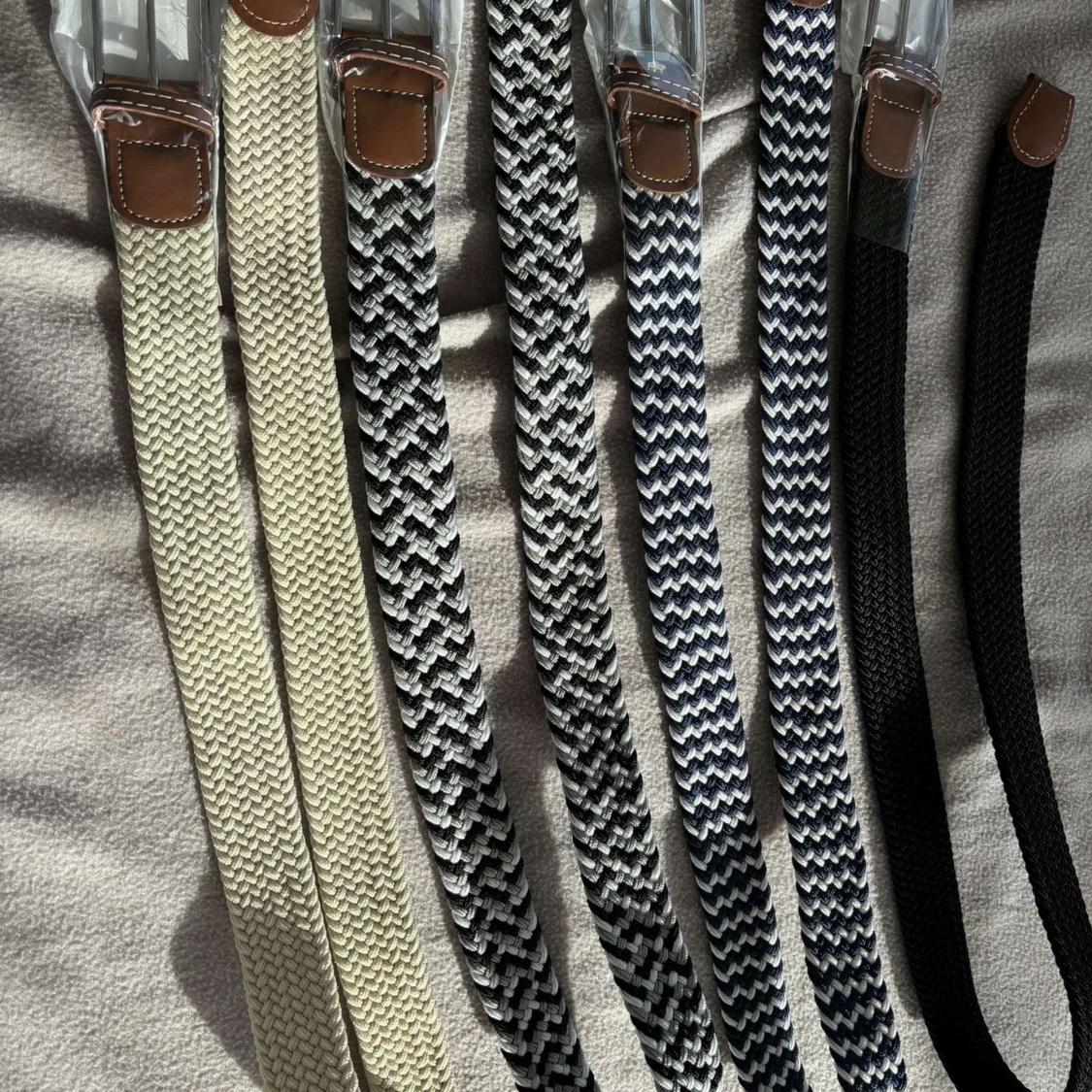 Flätat grisch bälte