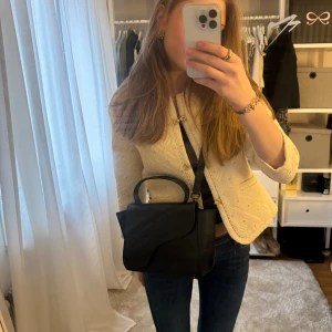 trekvärtsärmadjacka - Jättefin trekvärtsärmadjacka som tyvärr inte kommit till användning kollar de andra sakerna jag säljer💕💕