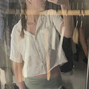 linneskjorta - knappt använd 