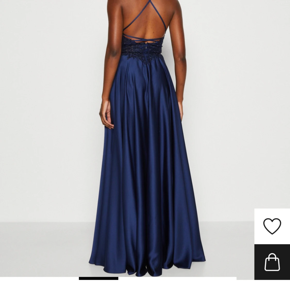 Oanvänd balklänning  - 90