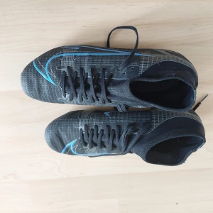 Fotbollsskor Mercurial - Fotbollsskor Mercurial helt nya