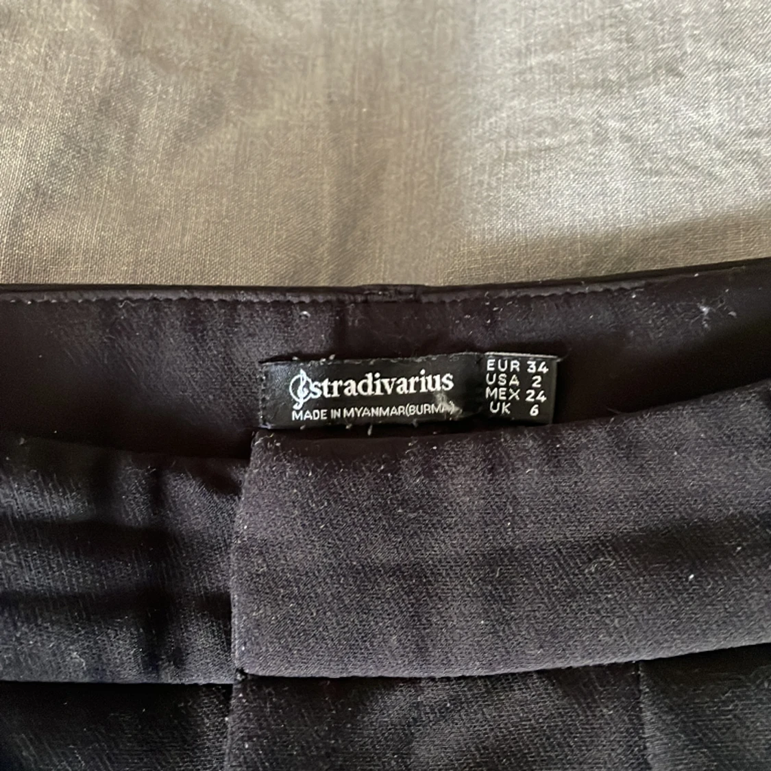 Kostymbyxor med slits  - 91