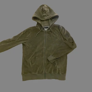 snygg mysig hoodie 🪴 - snygg mysig grön hoodie från me&i🎀