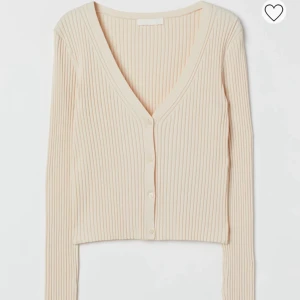 Cardigan  - Använd enstaka gång så i väldigt bra skick. 