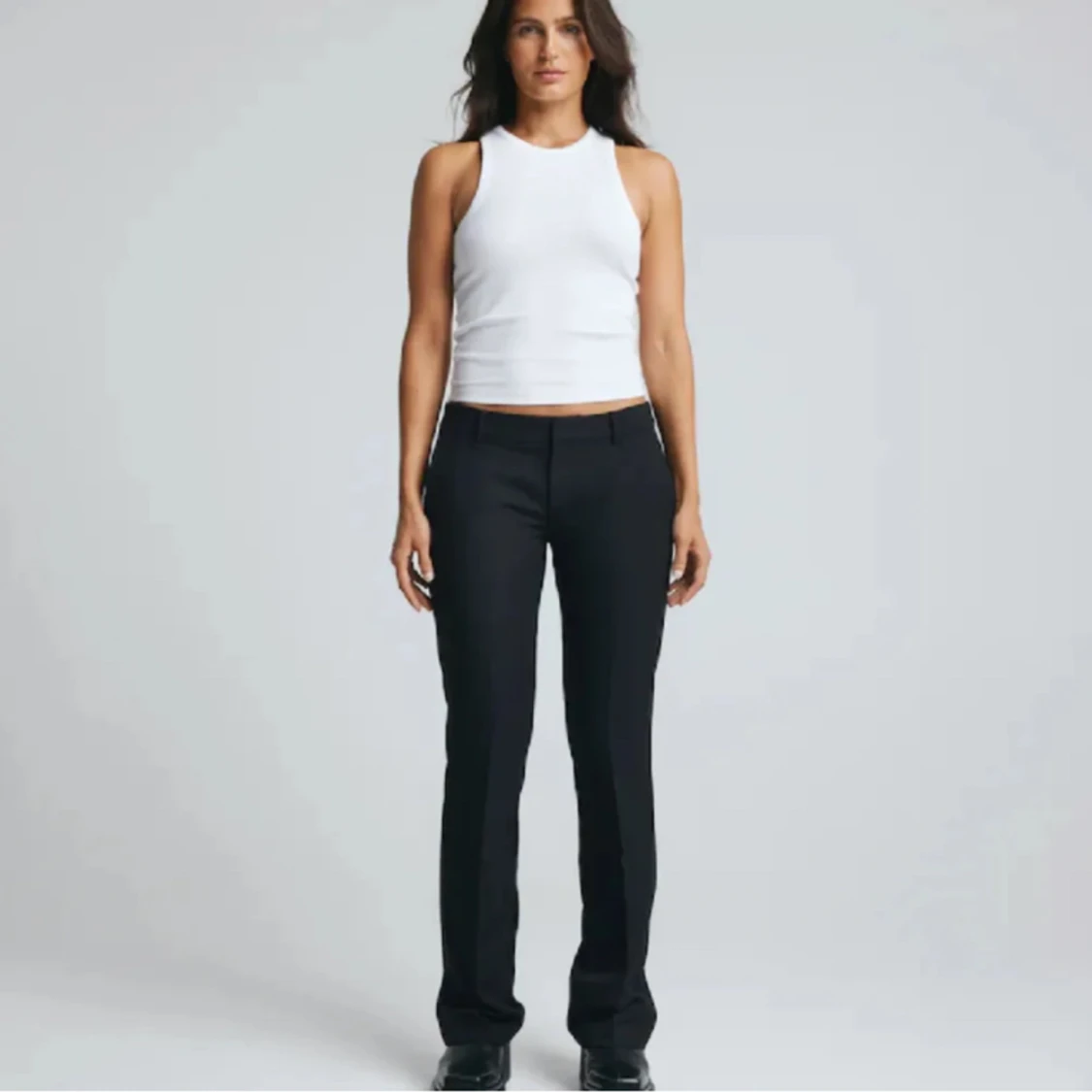 Lågmidjade kostymbyxor 