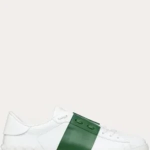 Byter valentinos mot lanvins  - Tja byter och säljer  mina gröna valentinos  byter dom mot lanvins. 9/10 skick, släng iväg ett pm så skickar jag bilder till dig!!