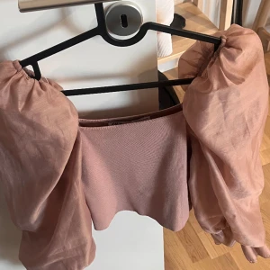 Tröja Puff Arm - Gott skick, använd fåtal ggr