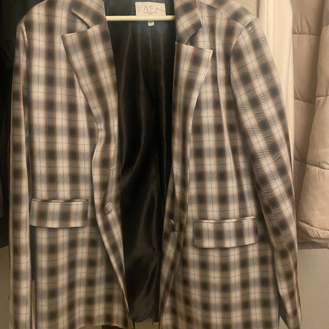 Rutig kavaj från NAKD