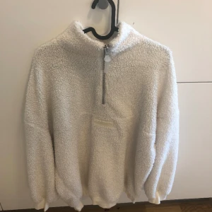 H&M tjocktröja - Mysig lurvig tjocktröja