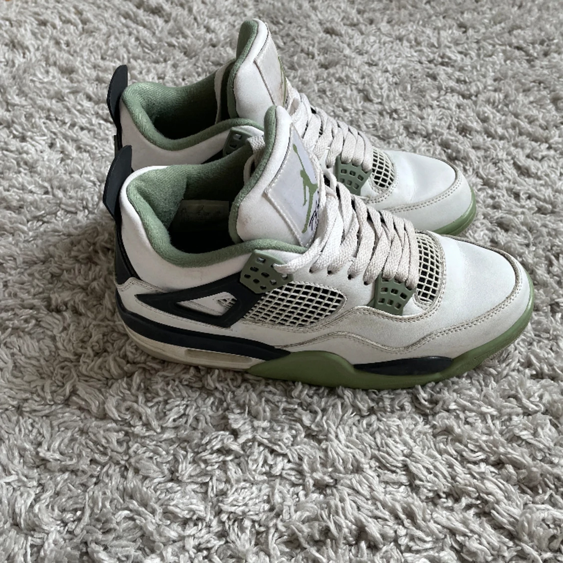 Air Jordan 4 Seafoam - 91