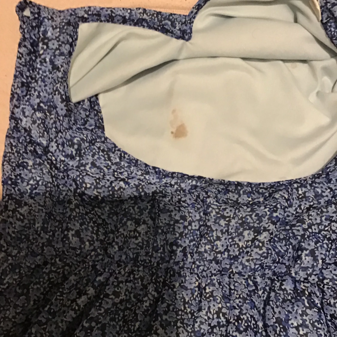 Blå blommig klänning  - 90