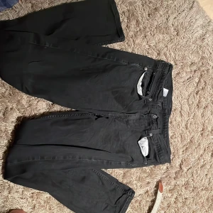 Levis 502 - Ett par Levis 502 jeans som jag inte använder längre och är i 9/10 skick Pris kan diskuteras 