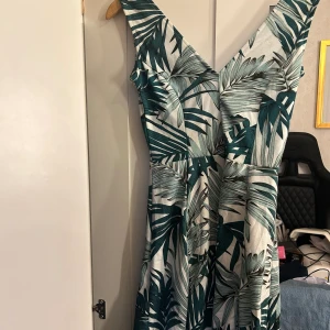 Sommarklänning - Storlek XS/S 50kr