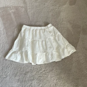 VIT SOMMARKJOL  - Oandvänd