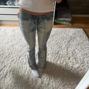 Mönstrings jeans som ej används 