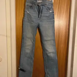 Behrska jeans i mycket bra skick!  Köparen står för frakt 