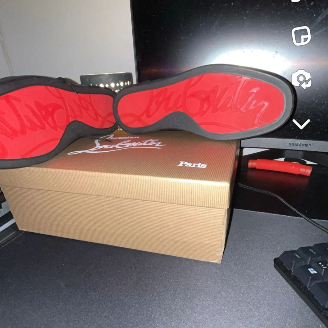 Christian Louboutin svart  - 90